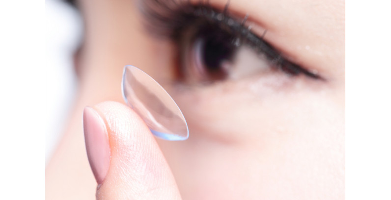 Daily vs Monthly Contact Lenses: Which is Better?